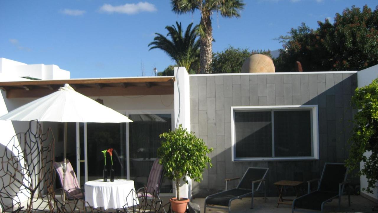 Villa Niki Mit Beheiztem Gemeinschaftspool Fuer 2 Appartments Las Brenas Exterior photo